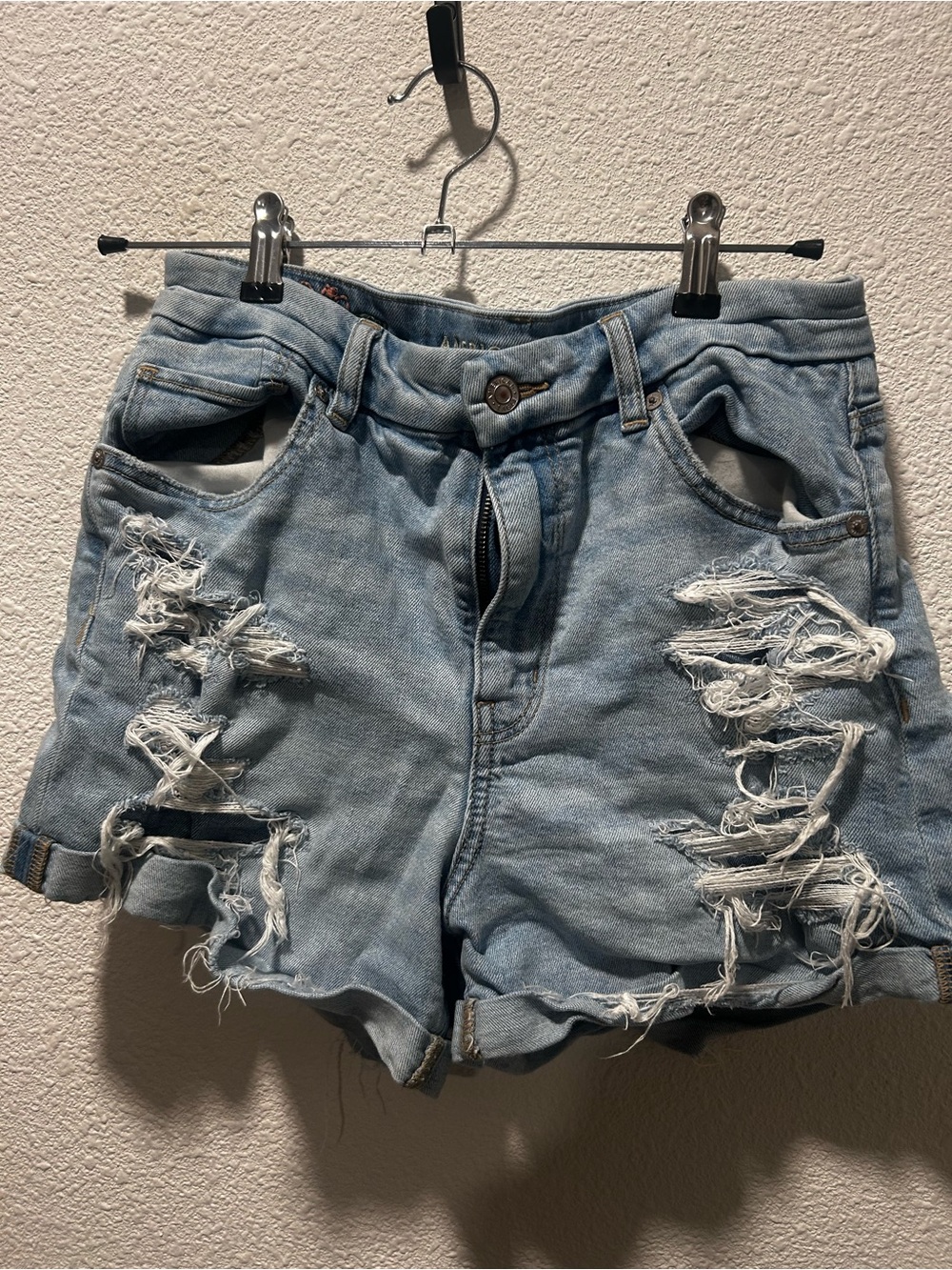 American Eagle Outfitters ripped summer shorts embroidered sz 10